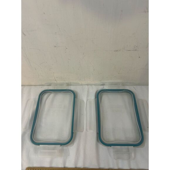 2 Snapware blue lids 6"x6" Blue trim replacements - Picture 2 of 5